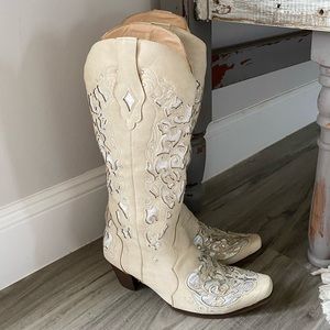 white rhinestone cowgirl wedding boots size 8